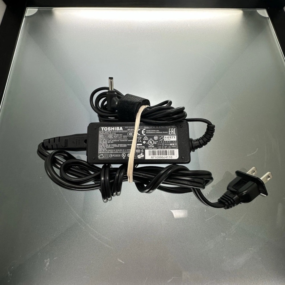 Toshiba Ac Adapter (pa5192u-1aca) 19V/2.37A